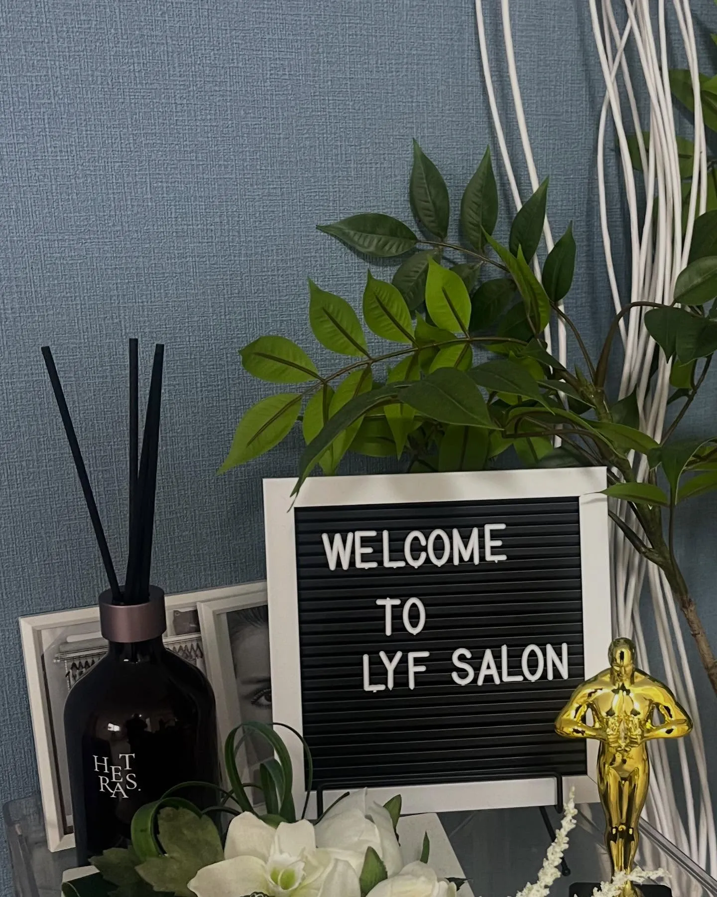 Looking for a facial salon in ...